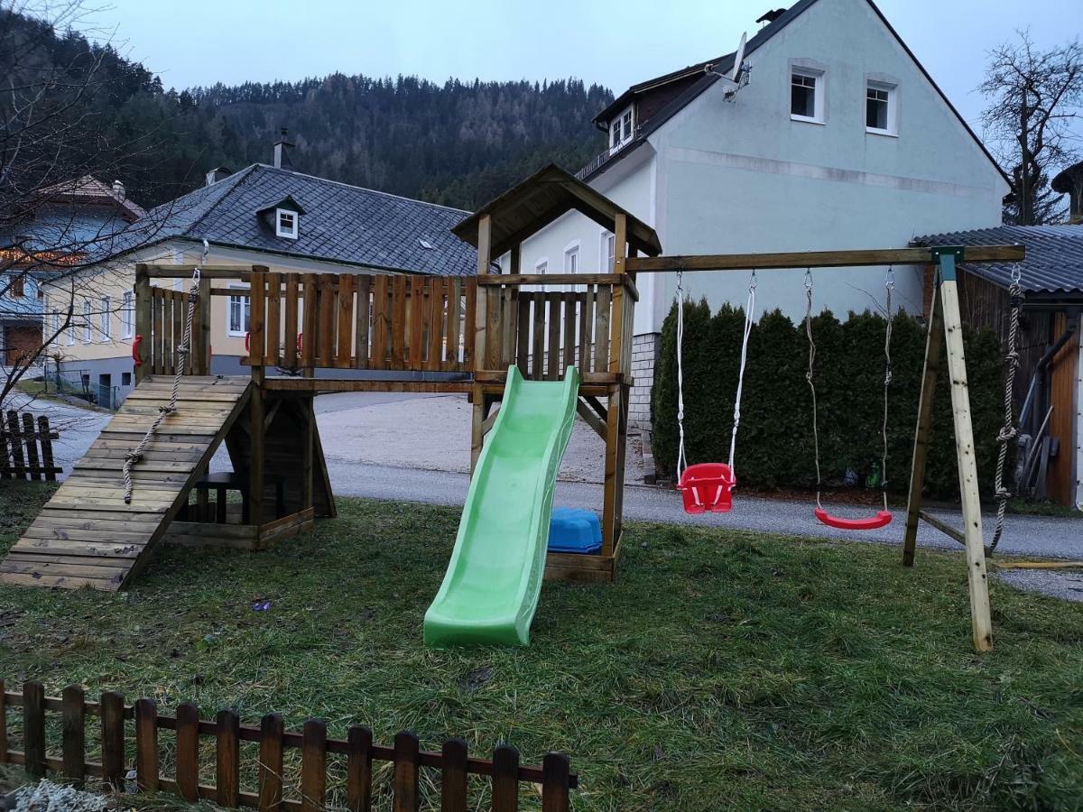 Hotel Gasthof Zum Falkenstein Schwarzau im Gebirge Exterior foto